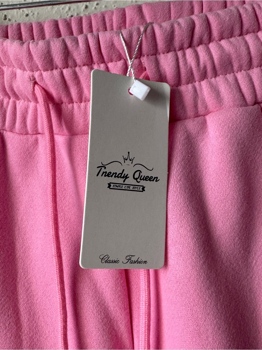Trendy Queen wide leg pink sweatpants NWT size medium. - Picture 8 of 9